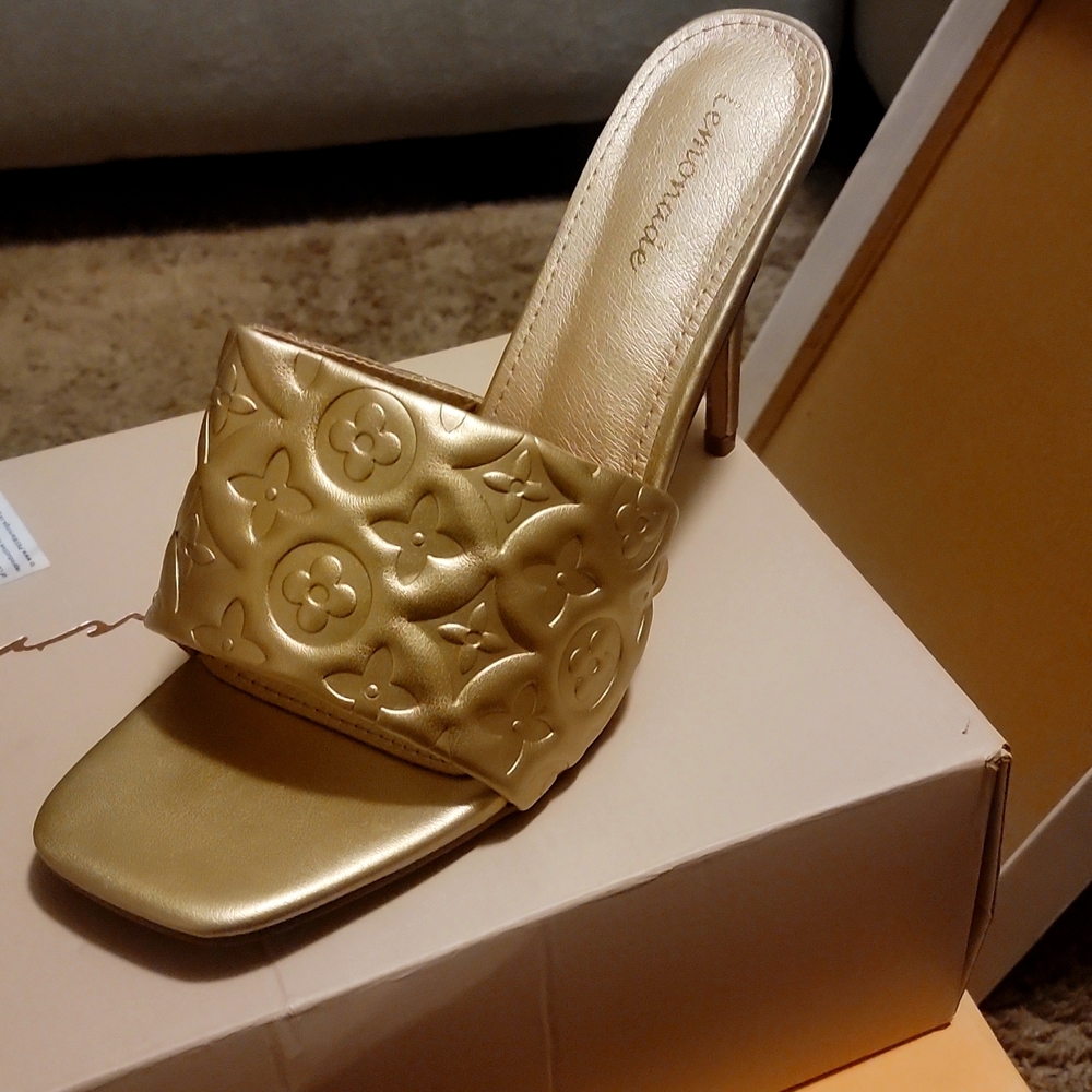 Ladies heels